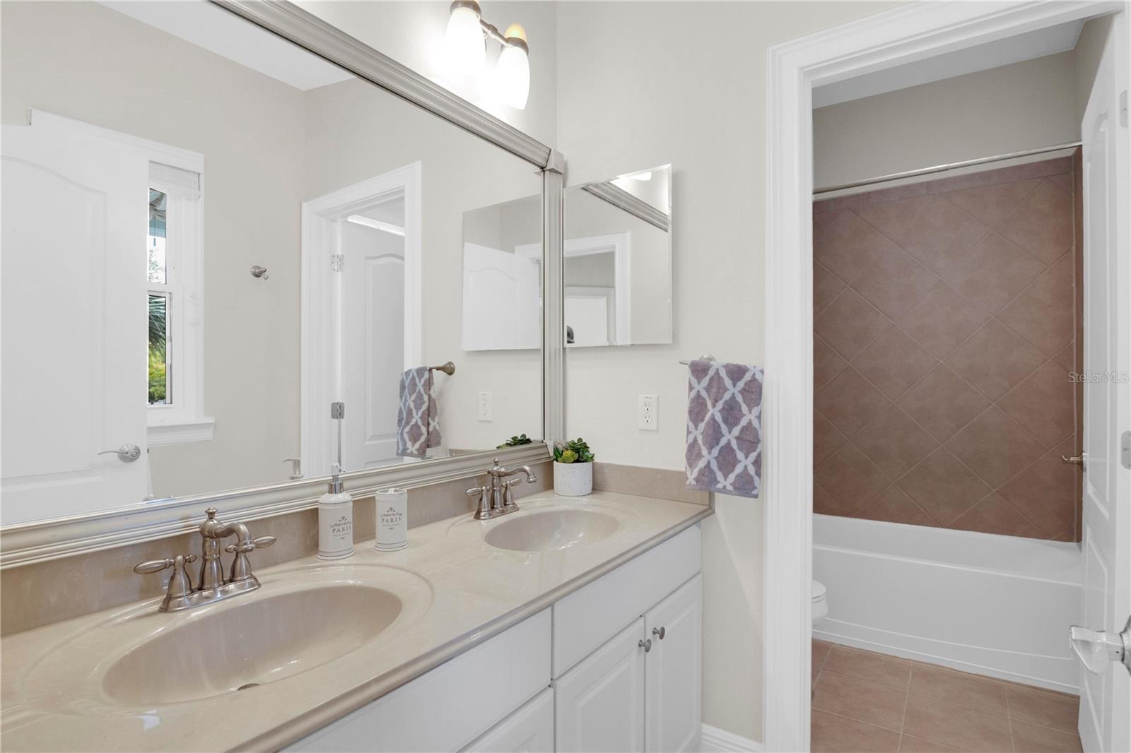 11734 ALDENDALE STREET, Orlando, FL 32836