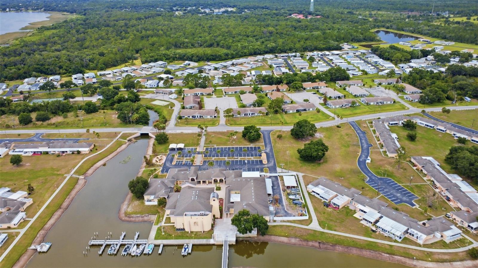 2607 CLUB CIRCLE, #2607, Lake Wales, FL 33898