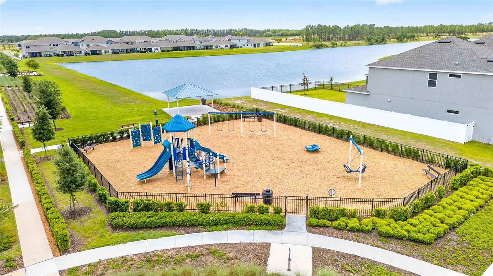 15174 FIELD DAISY DRIVE, Winter Garden, FL 34787
