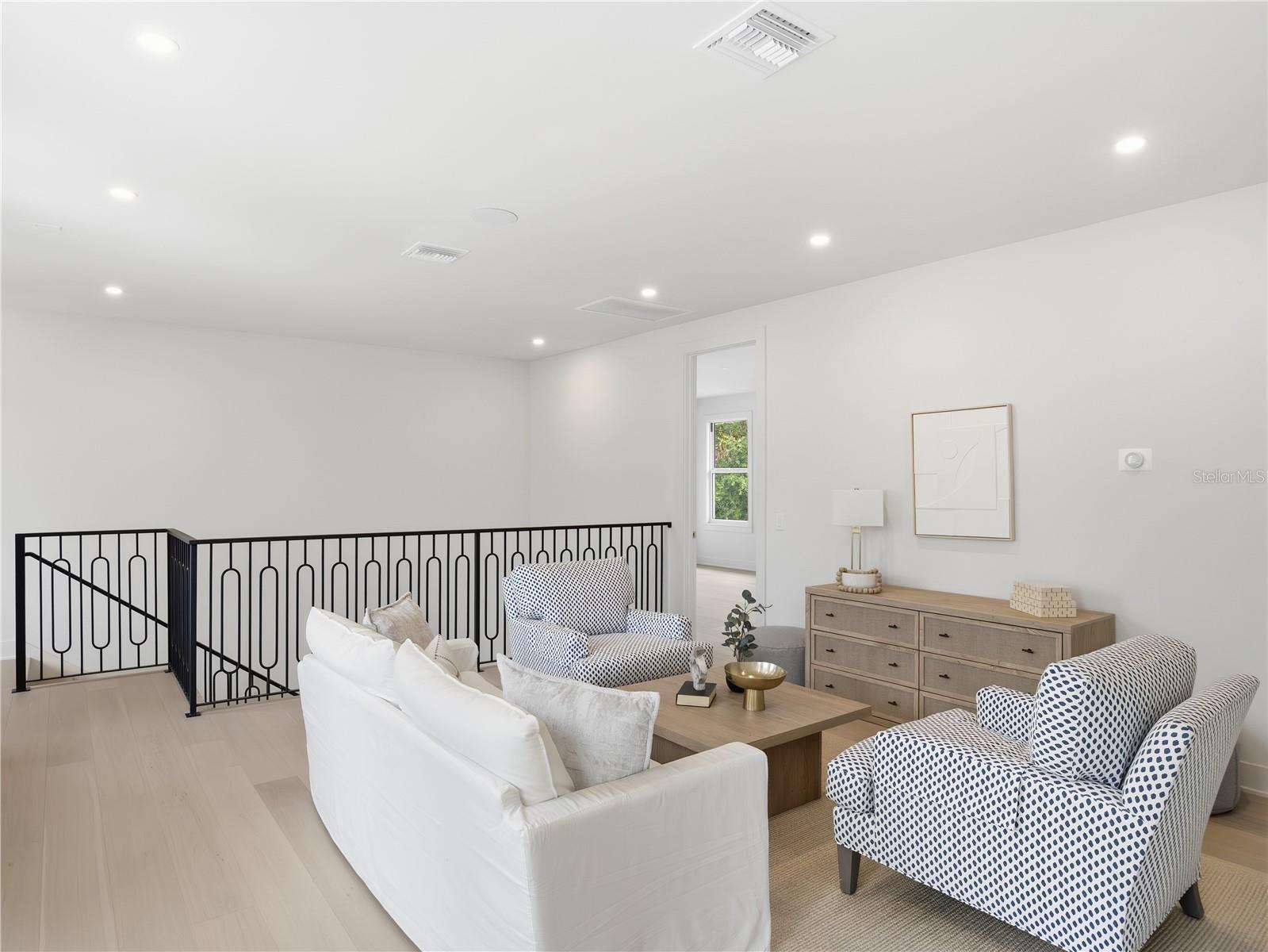 1836 WHITEHALL DRIVE, Winter Park, FL 32789