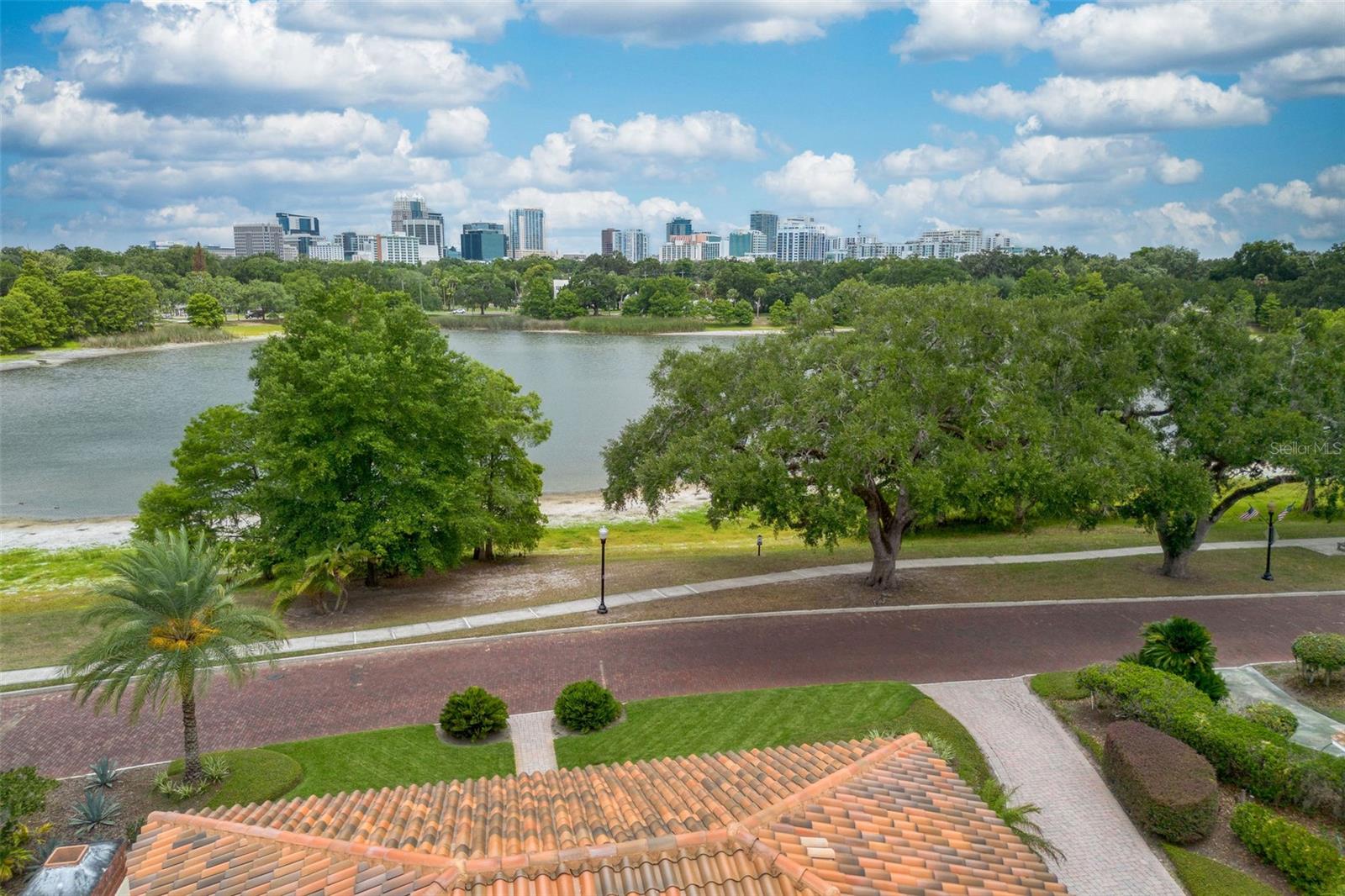 830 LAKE DAVIS DRIVE, Orlando, FL 32806 830 LAKE DAVIS DRIVE, Orlando, FL 32806