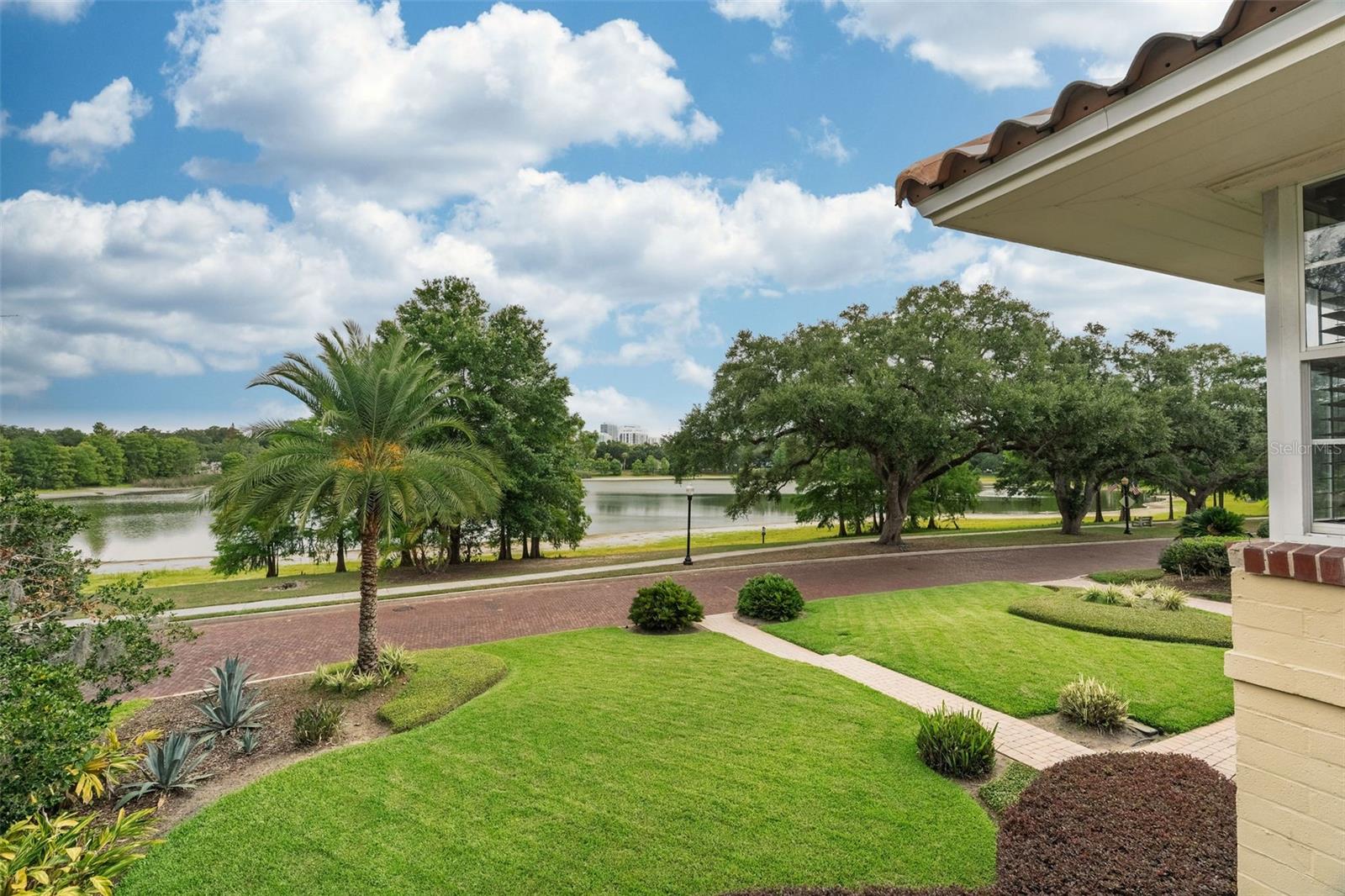 830 LAKE DAVIS DRIVE, Orlando, FL 32806 830 LAKE DAVIS DRIVE, Orlando, FL 32806