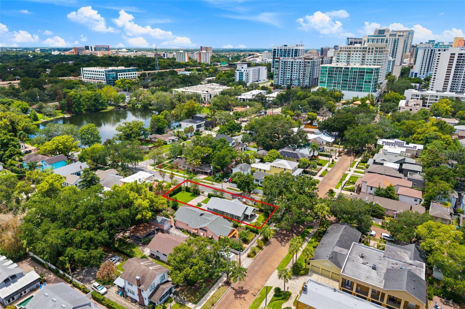 900 E PINE STREET, Orlando, FL 32801