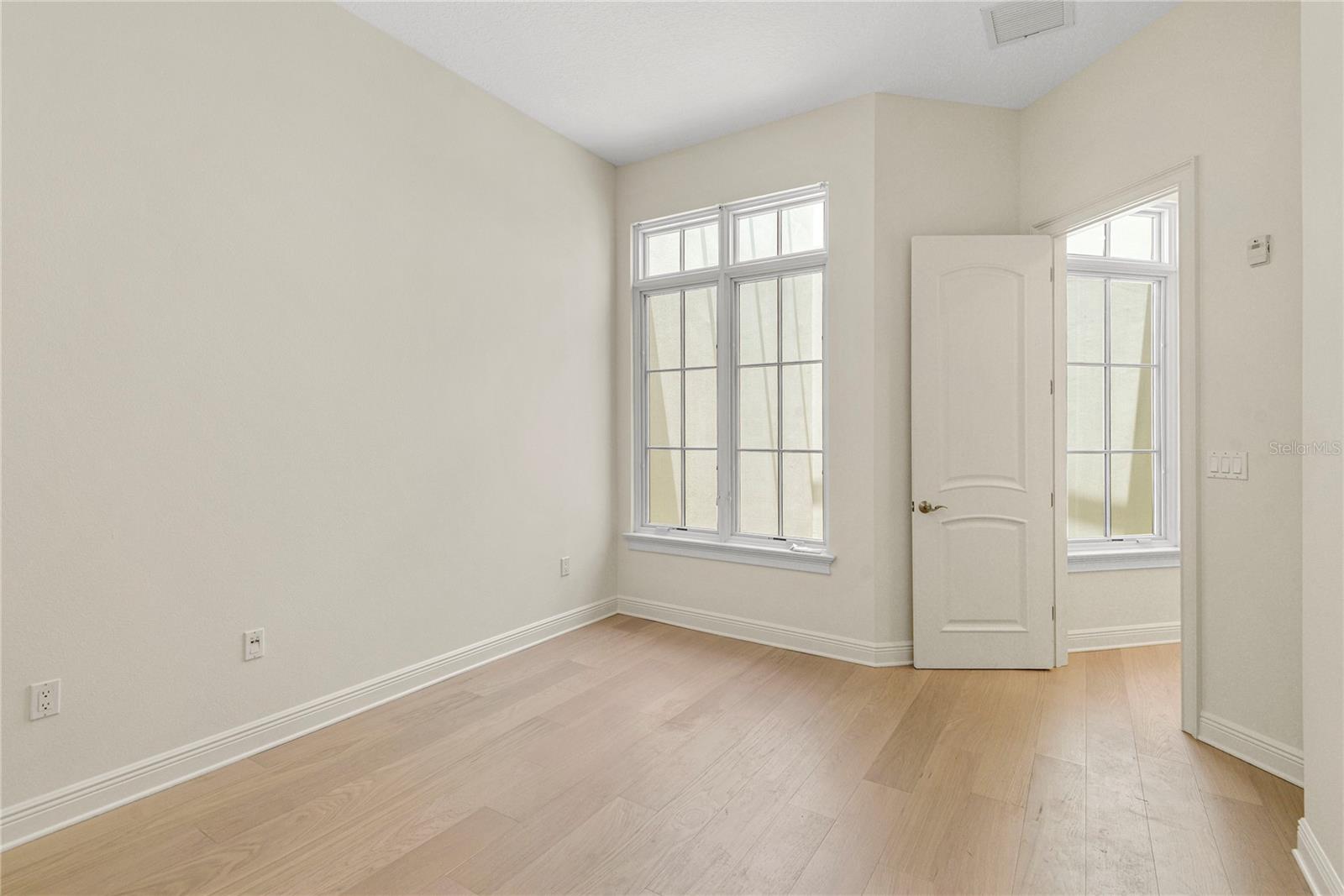 101 S NEW YORK AVENUE, #311, Winter Park, FL 32789