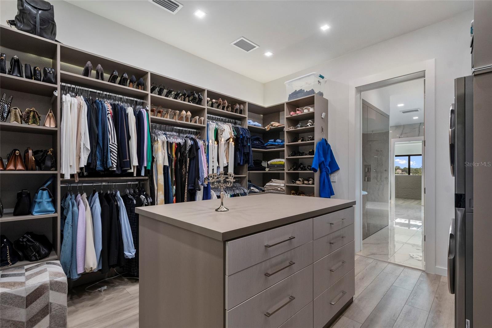 9061 RON DEN LANE, Windermere, FL 34786