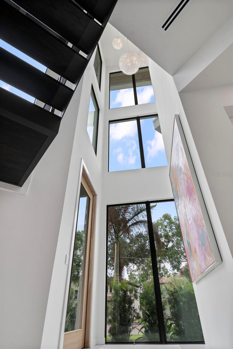 FLOOR TO CEILING WINDOWS