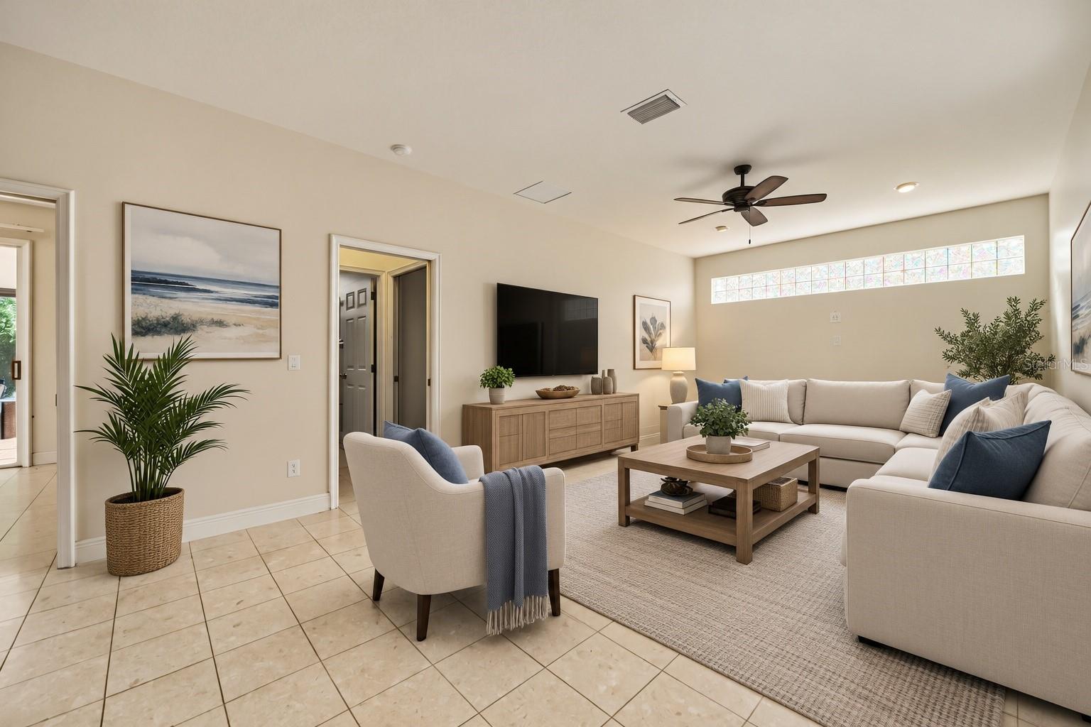 Family room virtual stage