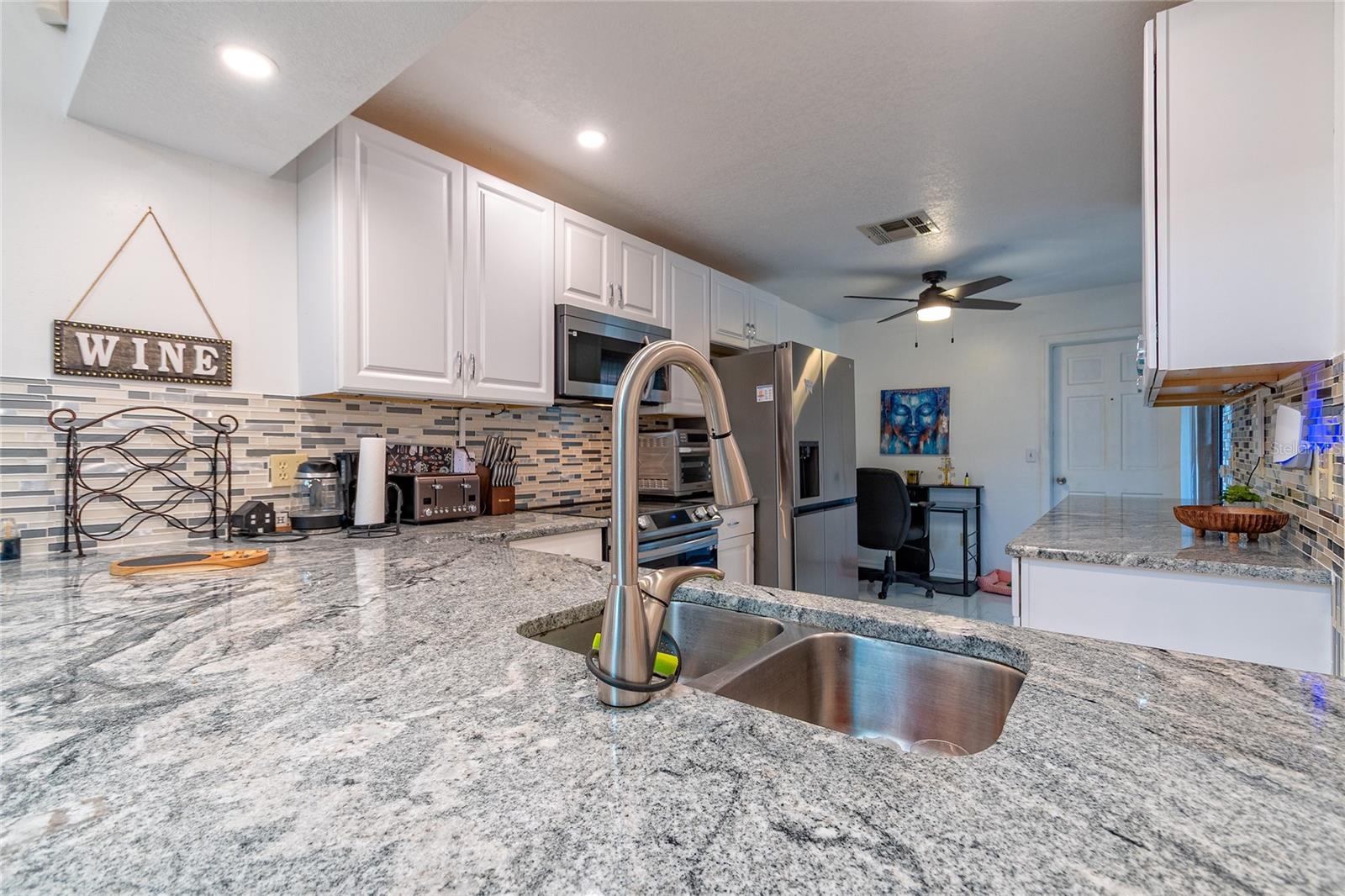 7720 CHAPELHILL DRIVE, Orlando, FL 32819