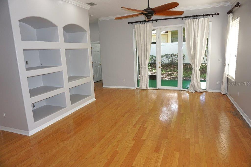 8406 FRESCADA COURT, Orlando, FL 32836 8406 FRESCADA COURT, Orlando, FL 32836