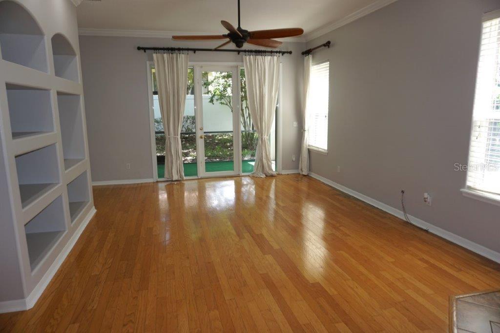 8406 FRESCADA COURT, Orlando, FL 32836 8406 FRESCADA COURT, Orlando, FL 32836