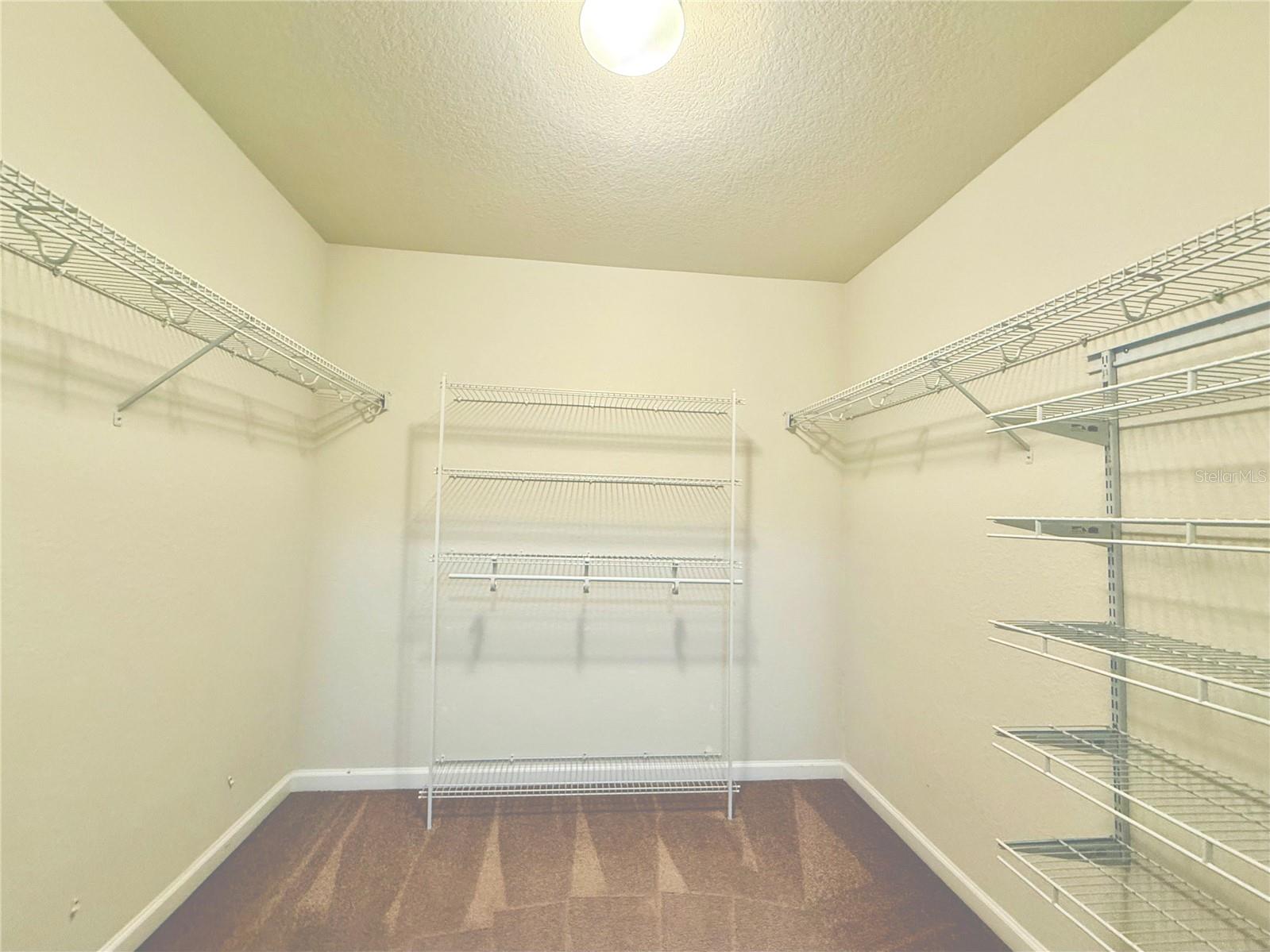 Master Walk-in-closet