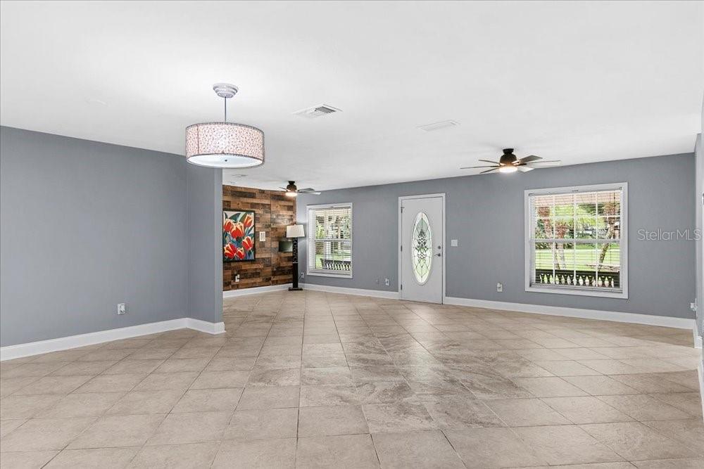 2619 W PONKAN ROAD, Apopka, FL 32712