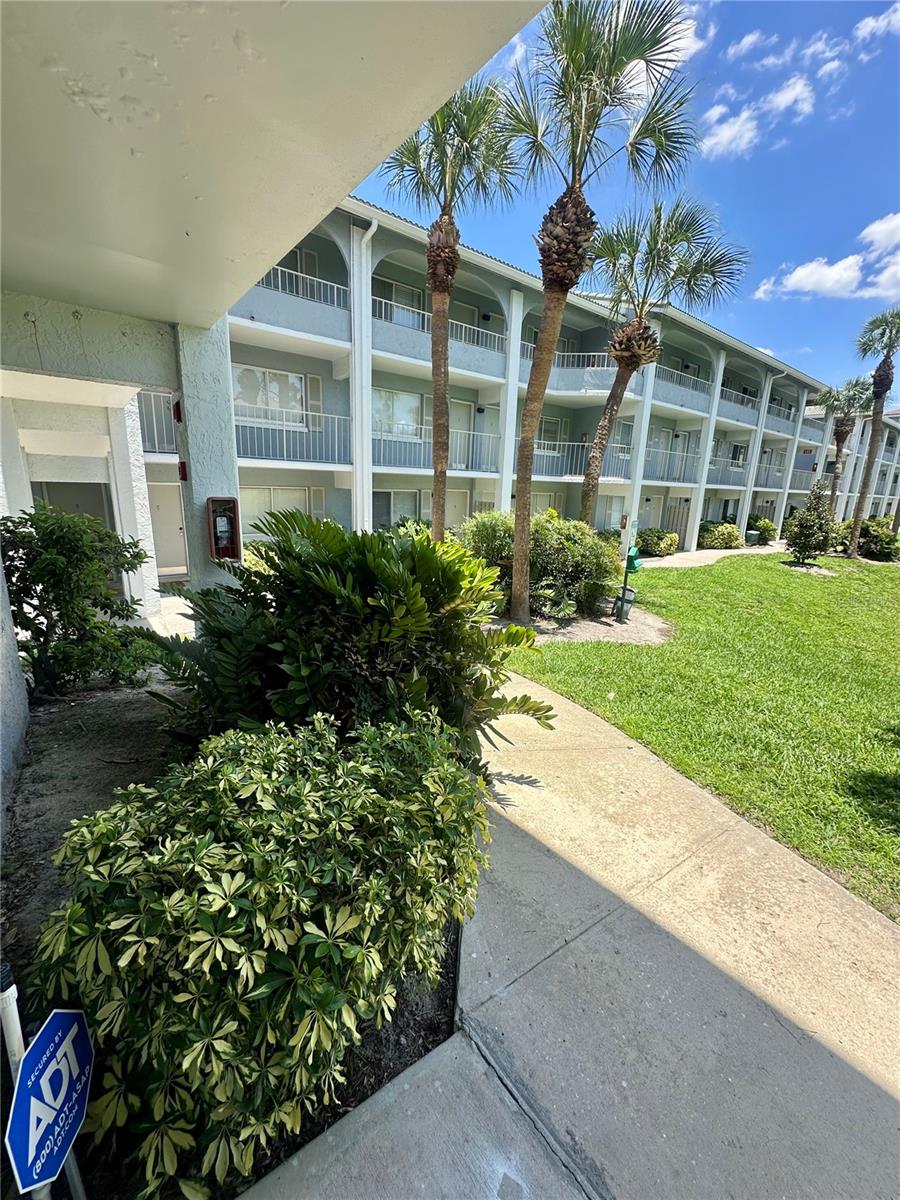 115 OYSTER BAY CIRCLE, #170, Altamonte Springs, FL 32701