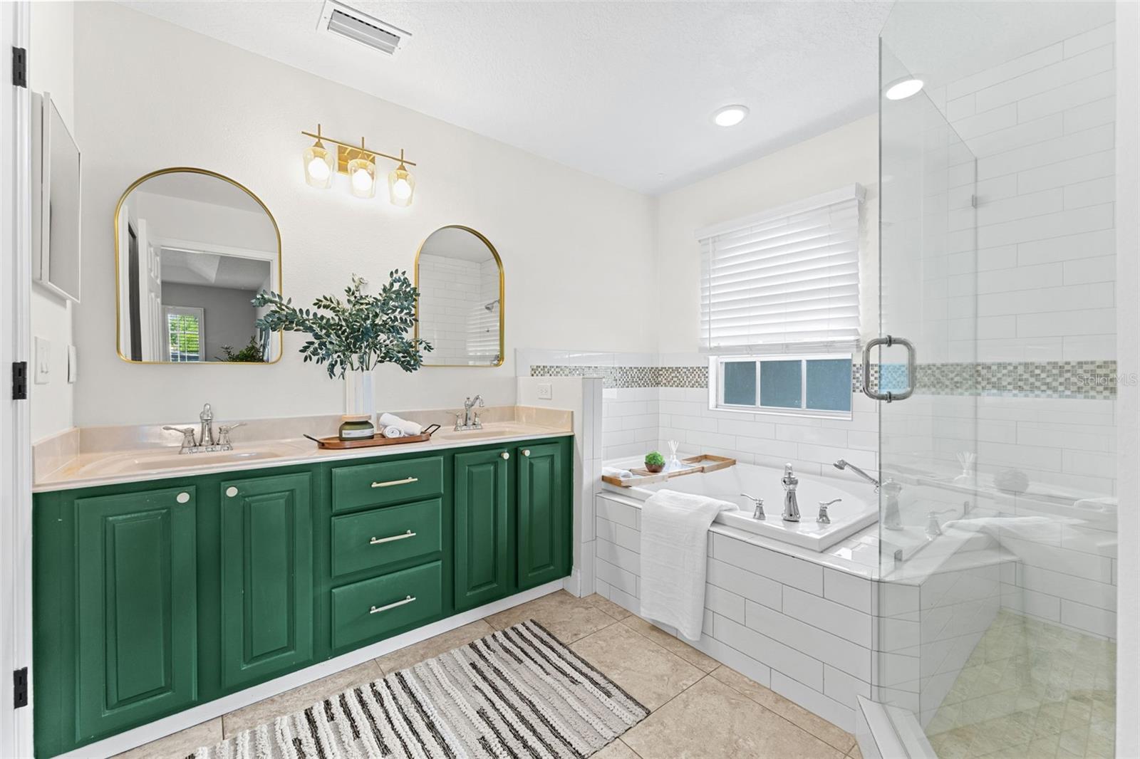 533 W YALE STREET, Orlando, FL 32804