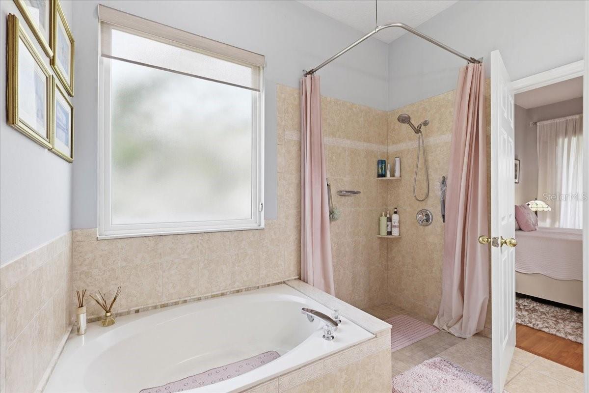 5011 CORTO DRIVE, Orlando, FL 32837