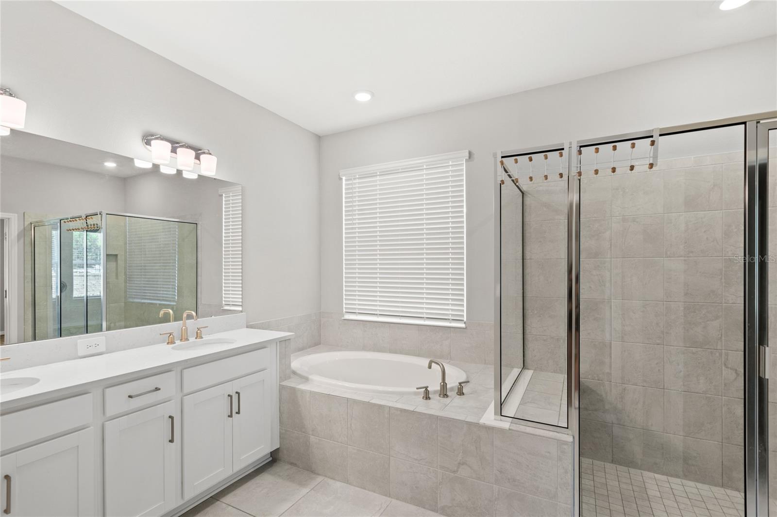 Primary en suite