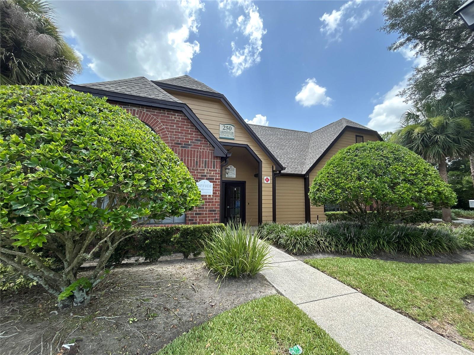 380 LAKEPOINTE DRIVE, #202, Altamonte Springs, FL 32701