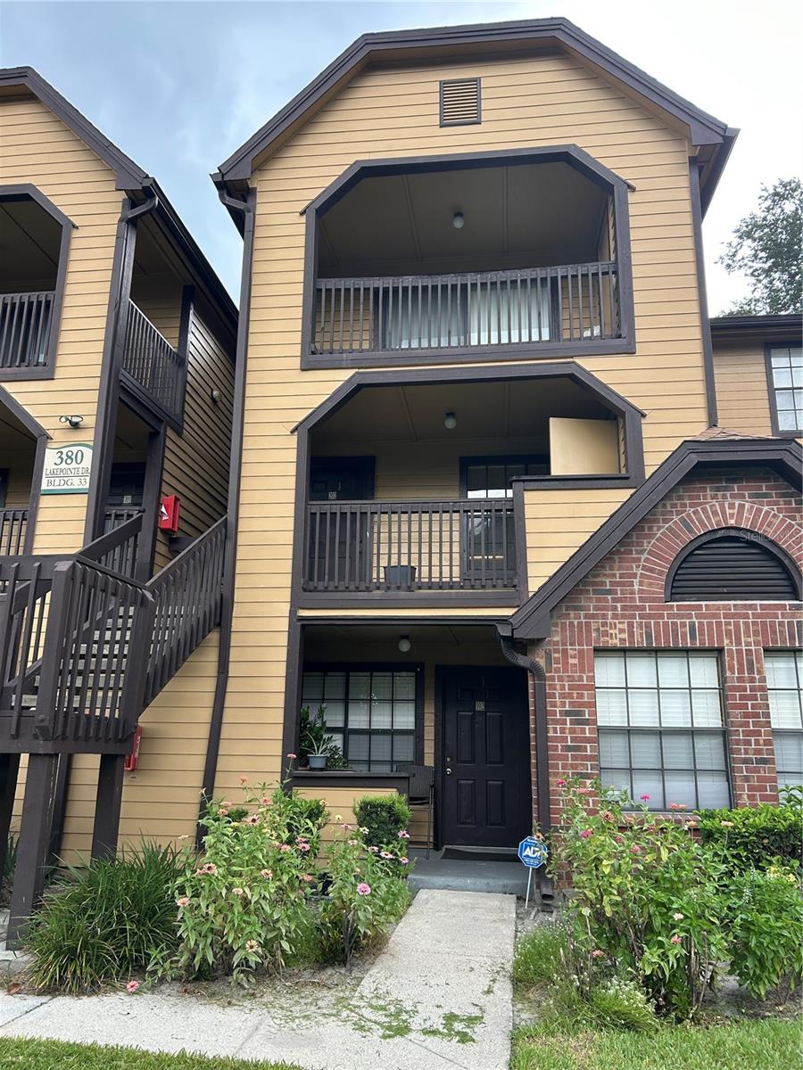 380 LAKEPOINTE DRIVE, #202, Altamonte Springs, FL 32701