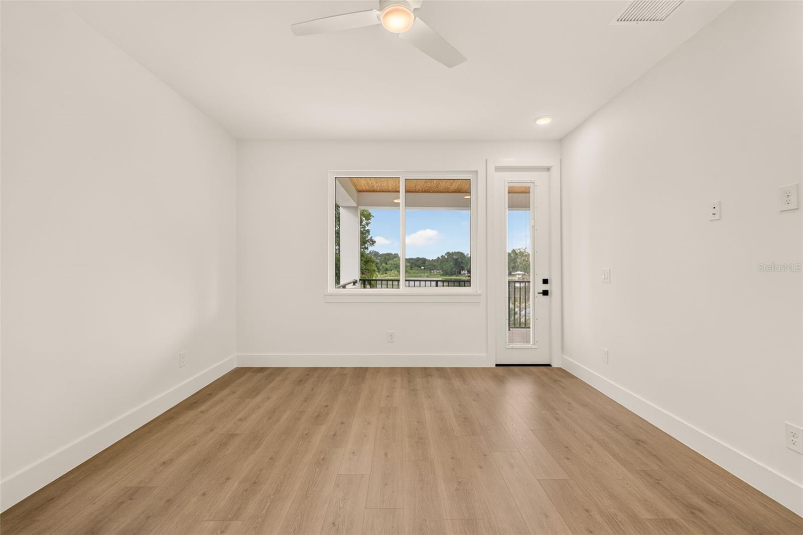 1205 FALCON DRIVE, Orlando, FL 32803