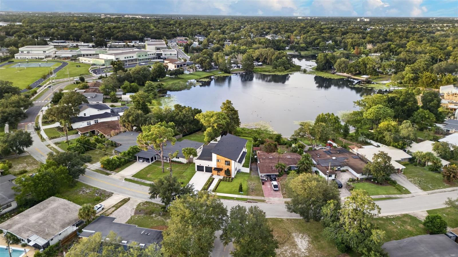 1205 FALCON DRIVE, Orlando, FL 32803