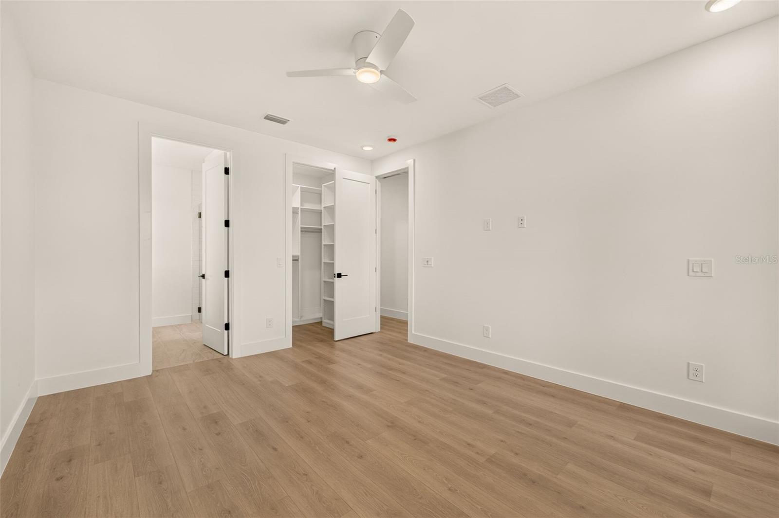 1205 FALCON DRIVE, Orlando, FL 32803