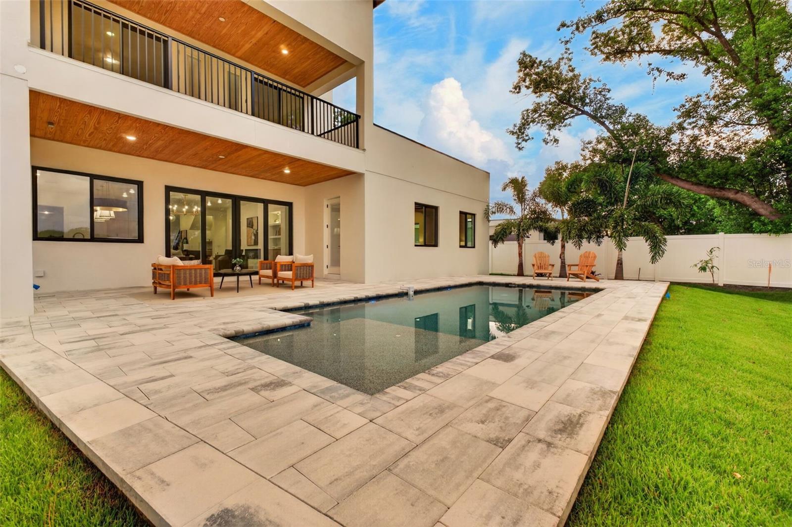 1205 FALCON DRIVE, Orlando, FL 32803