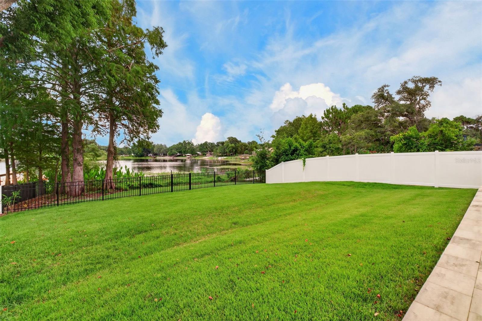 1205 FALCON DRIVE, Orlando, FL 32803