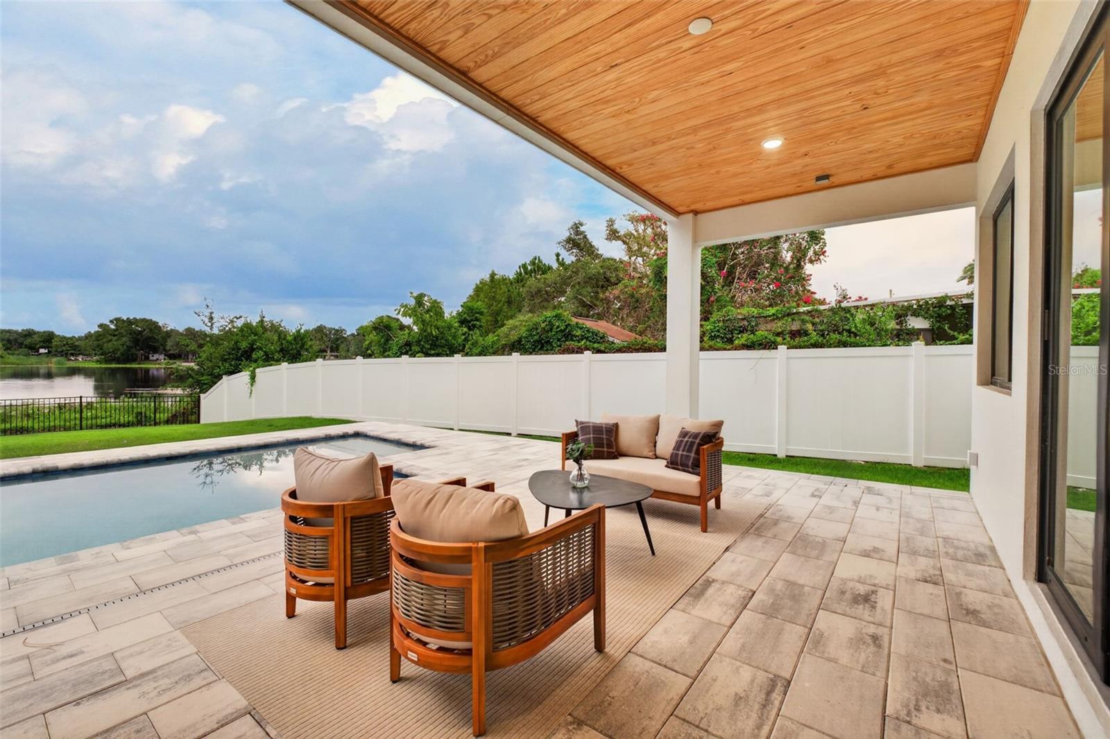 1205 FALCON DRIVE, Orlando, FL 32803