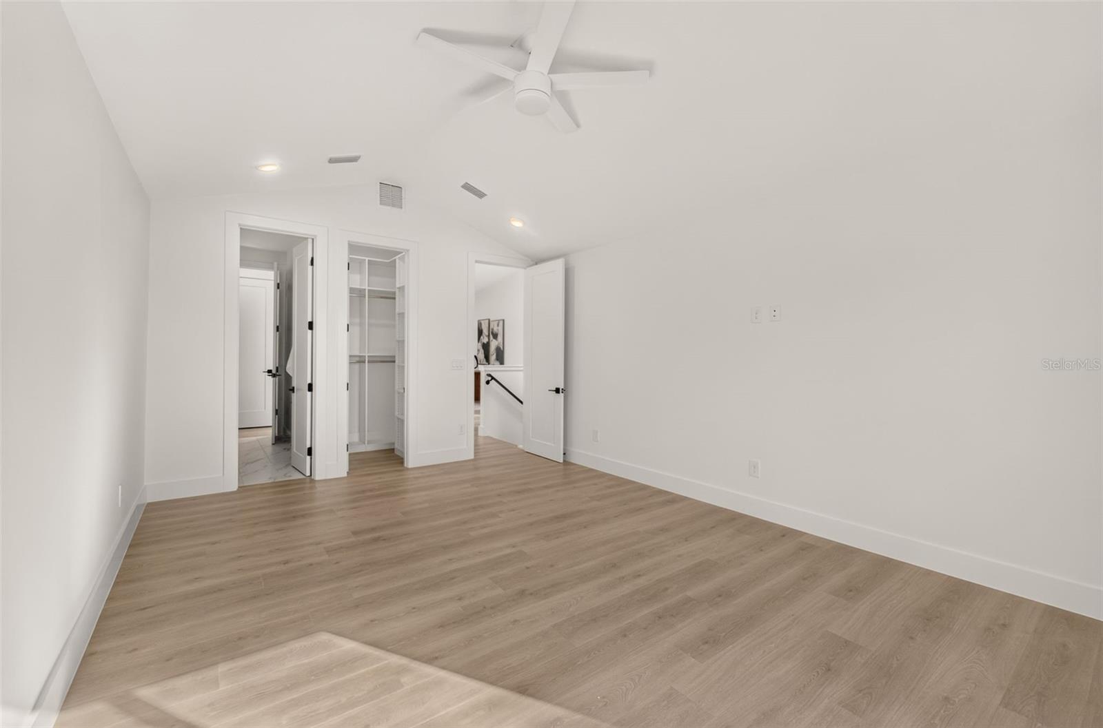 1205 FALCON DRIVE, Orlando, FL 32803