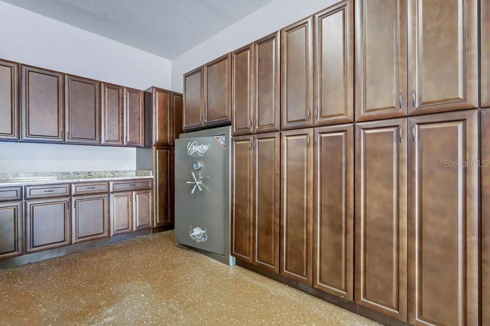 In-Law Suite/Office Garage Safe.