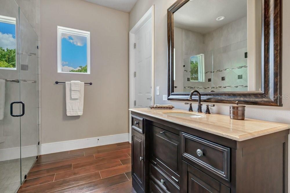 In-Law Suite/Office private bathroom