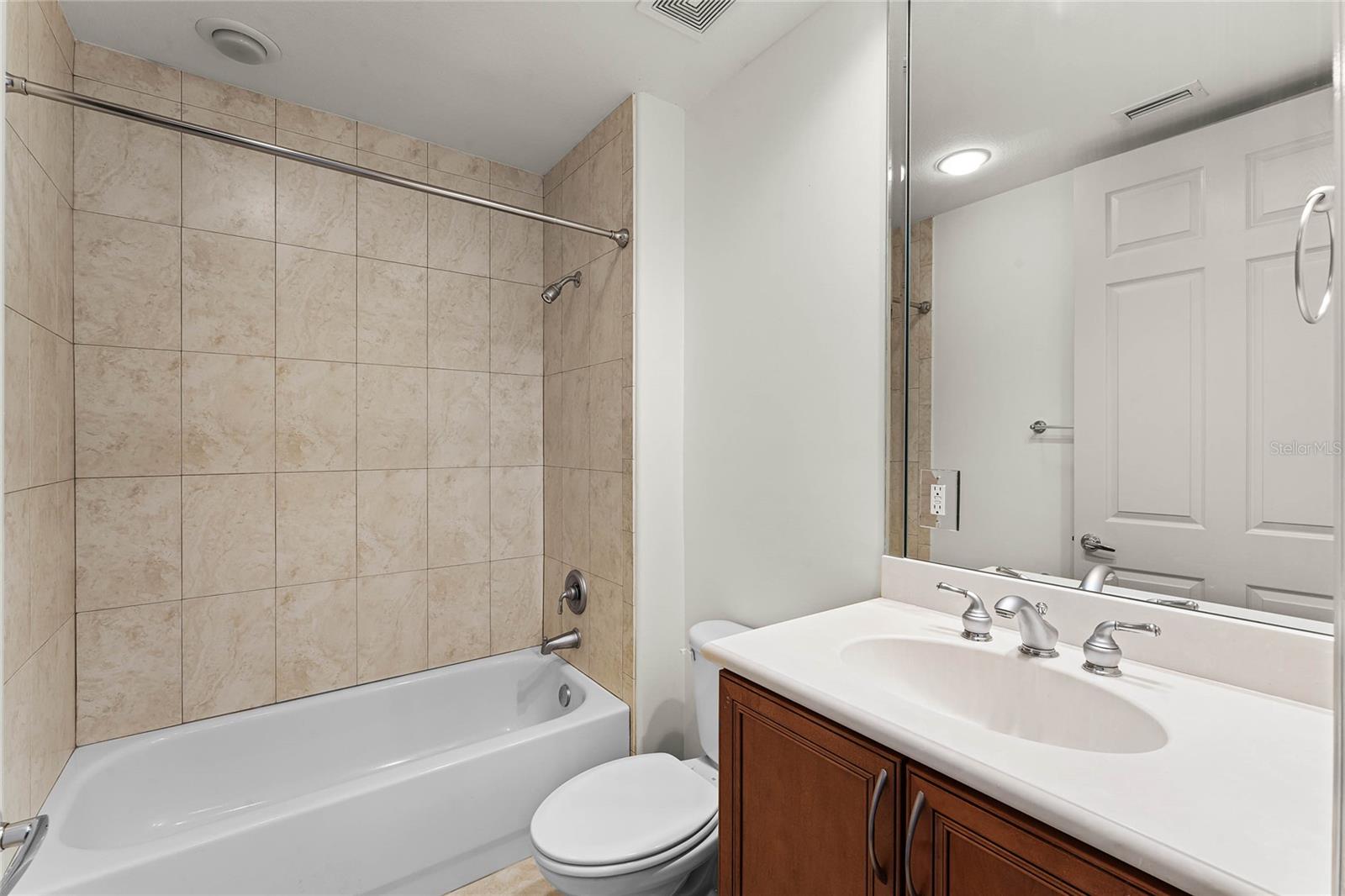 8761 THE ESPLANADE, #22, Orlando, FL 32836