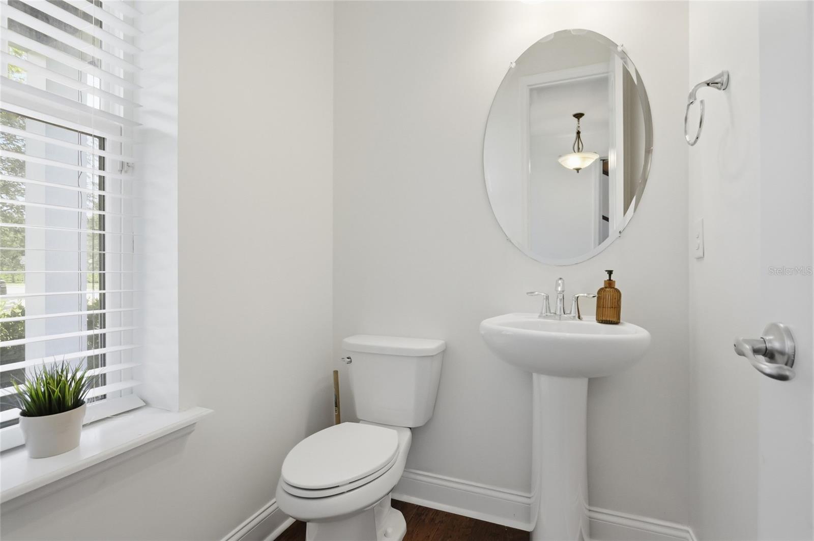 8105 LAUREATE BOULEVARD, Orlando, FL 32827