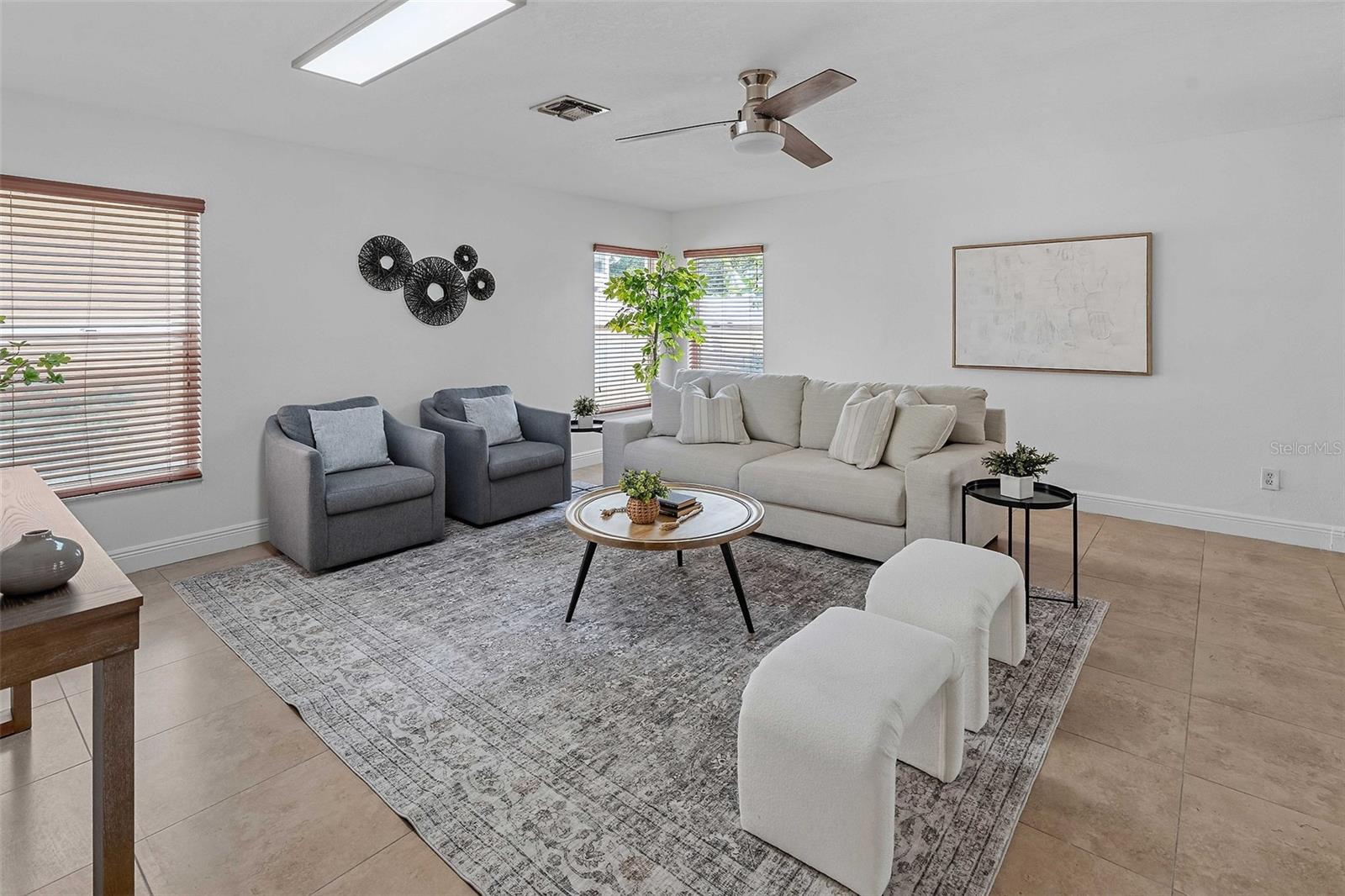 1424 AGUACATE COURT, Orlando, FL 32837