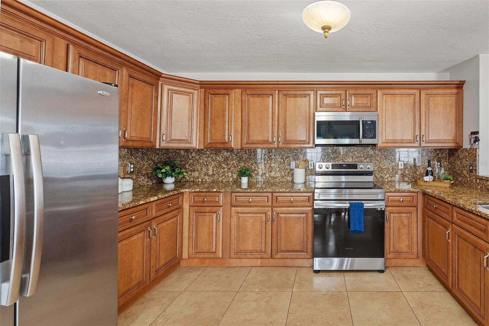 1424 AGUACATE COURT, Orlando, FL 32837