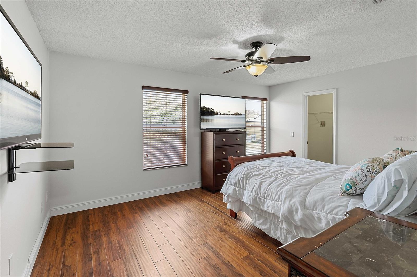 1424 AGUACATE COURT, Orlando, FL 32837