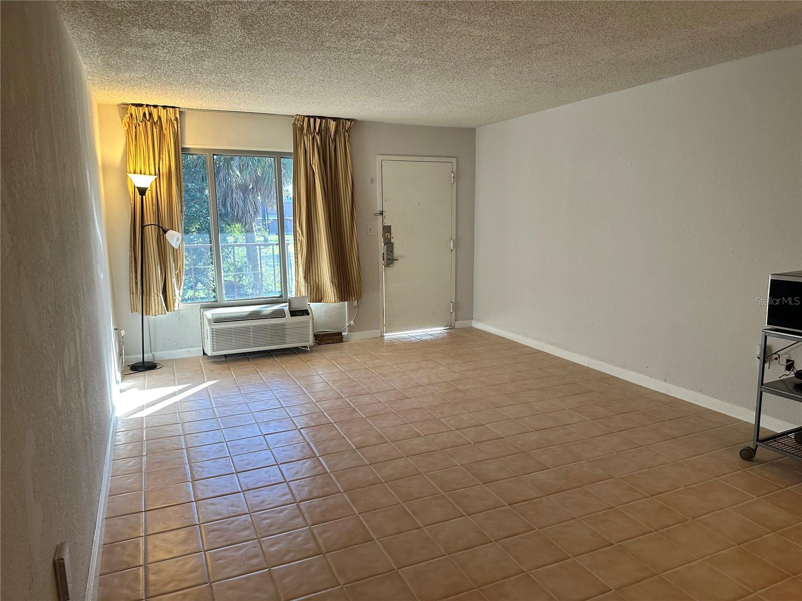 8421 S ORANGE BLOSSOM TRAIL, #443, Orlando, FL 32809 8421 S ORANGE BLOSSOM TRAIL, #443, Orlando, FL 32809