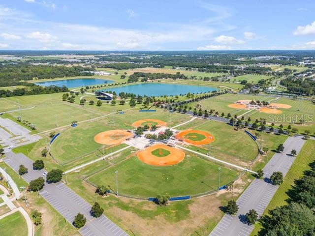 3179 FOXWOOD DR, Apopka, FL 32703