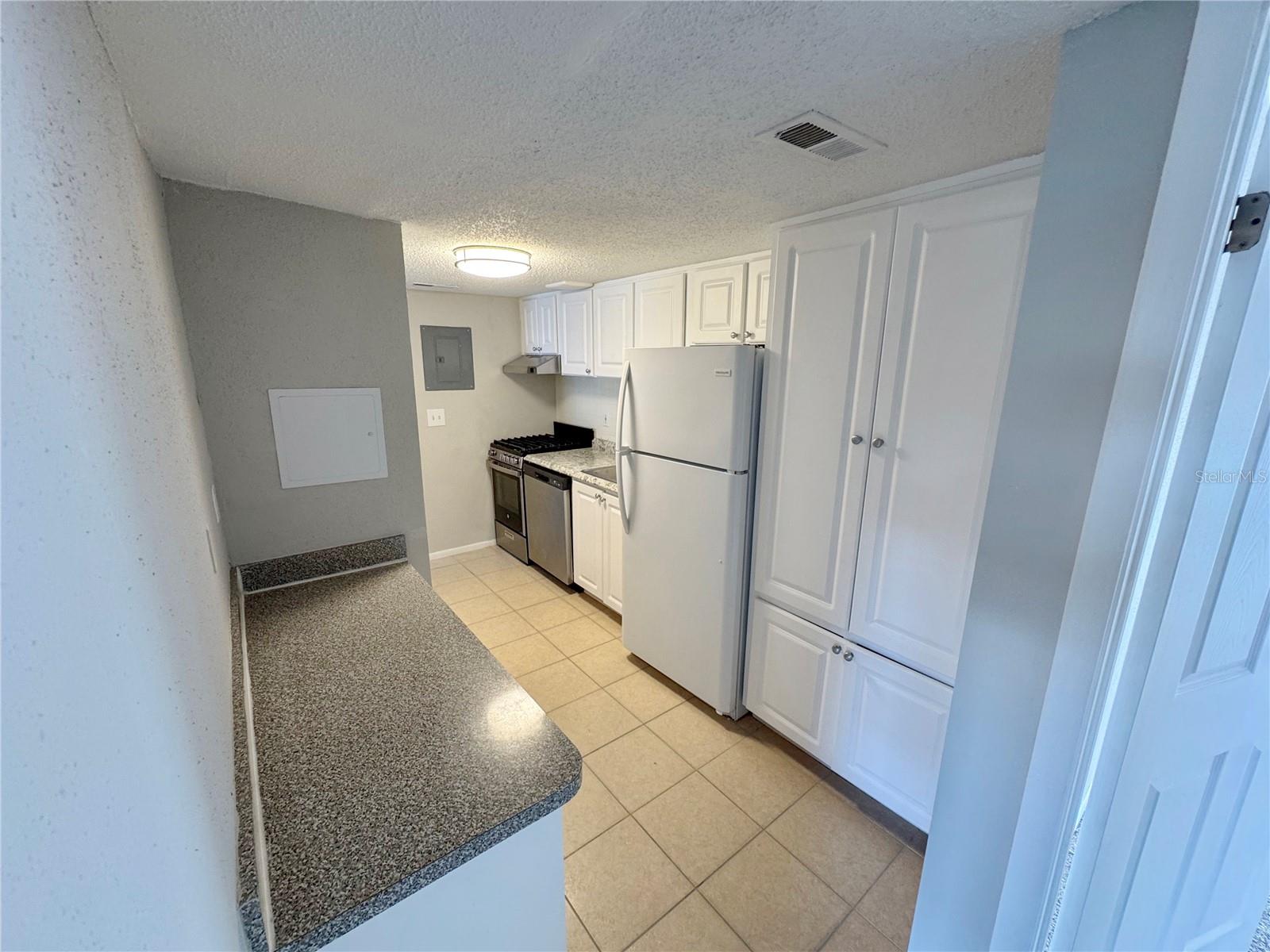 115 OYSTER BAY CIRCLE, #300, Altamonte Springs, FL 32701