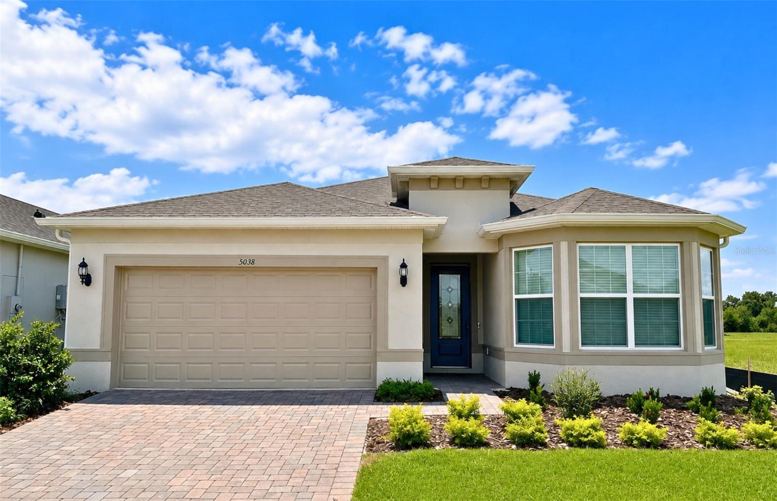 Actual home photo. Colors, finishes, textures and options may appear differently in person due to variations in monitors and viewing devices. Actual home photo. Colors, finishes, textures and options may appear differently in person due to variations in monitors and viewing devices.