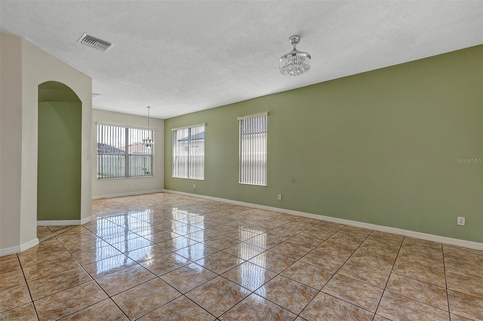 Living/Dining Room