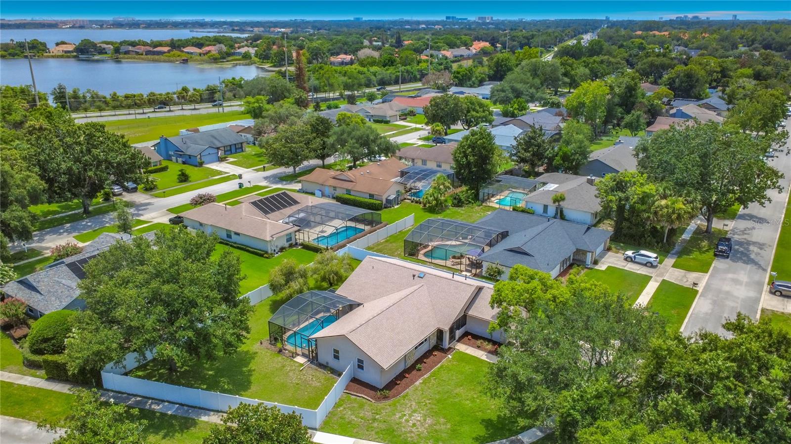 8654 ALEGRE CIRCLE, Orlando, FL 32836