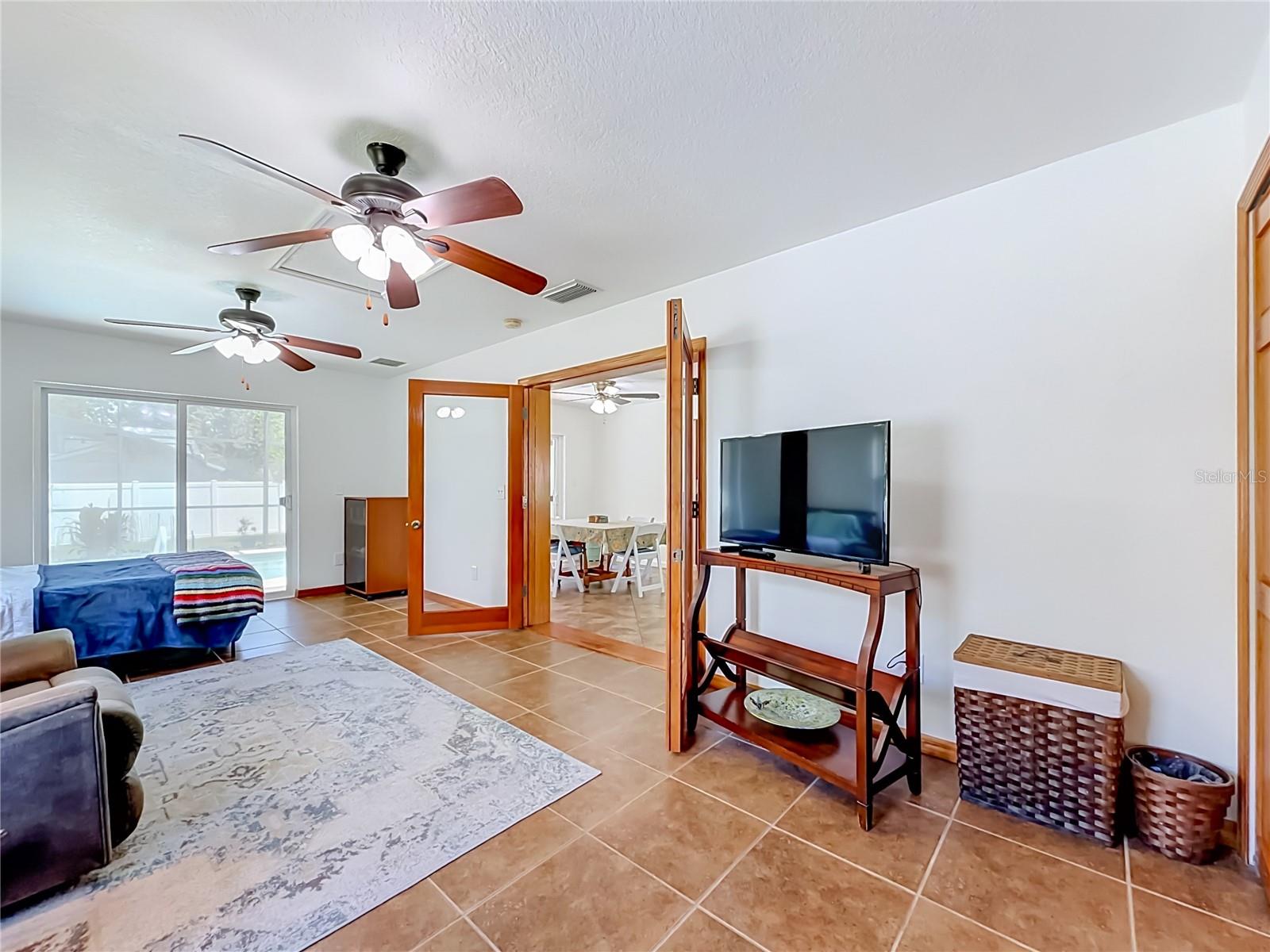 Bedroom/Office/Bonus Room