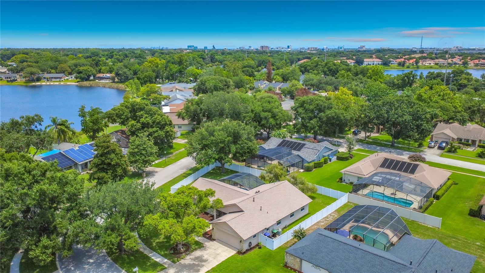 8654 ALEGRE CIRCLE, Orlando, FL 32836
