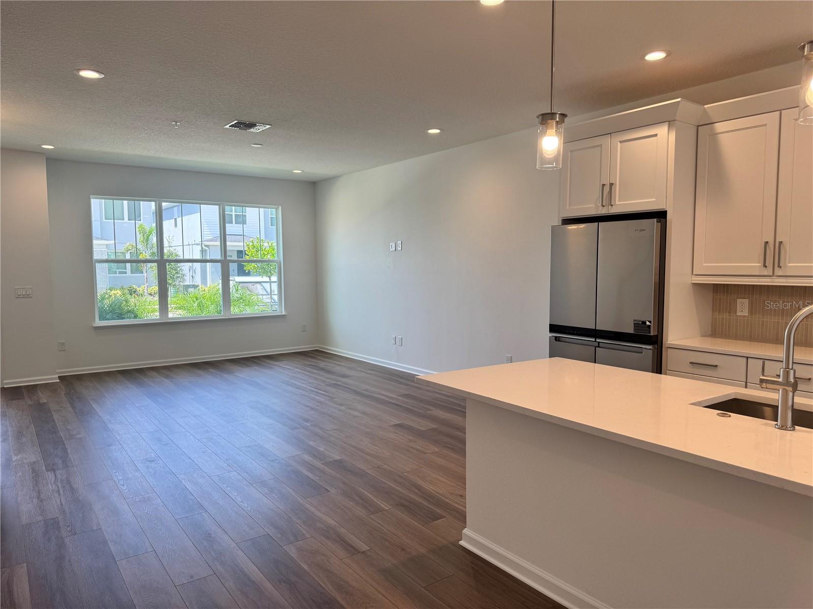 Large windows provide amazing natural lighting Large windows provide amazing natural lighting