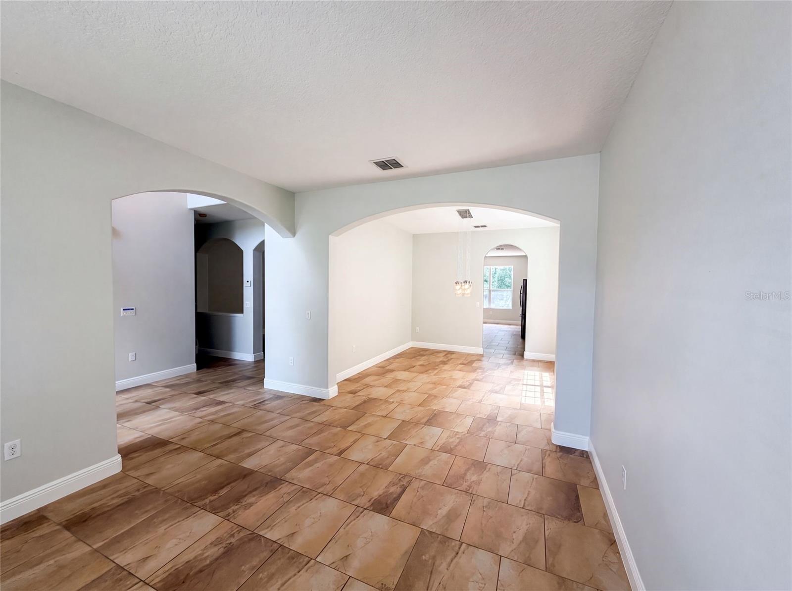 12706 GROVEHURST AVENUE, Winter Garden, FL 34787