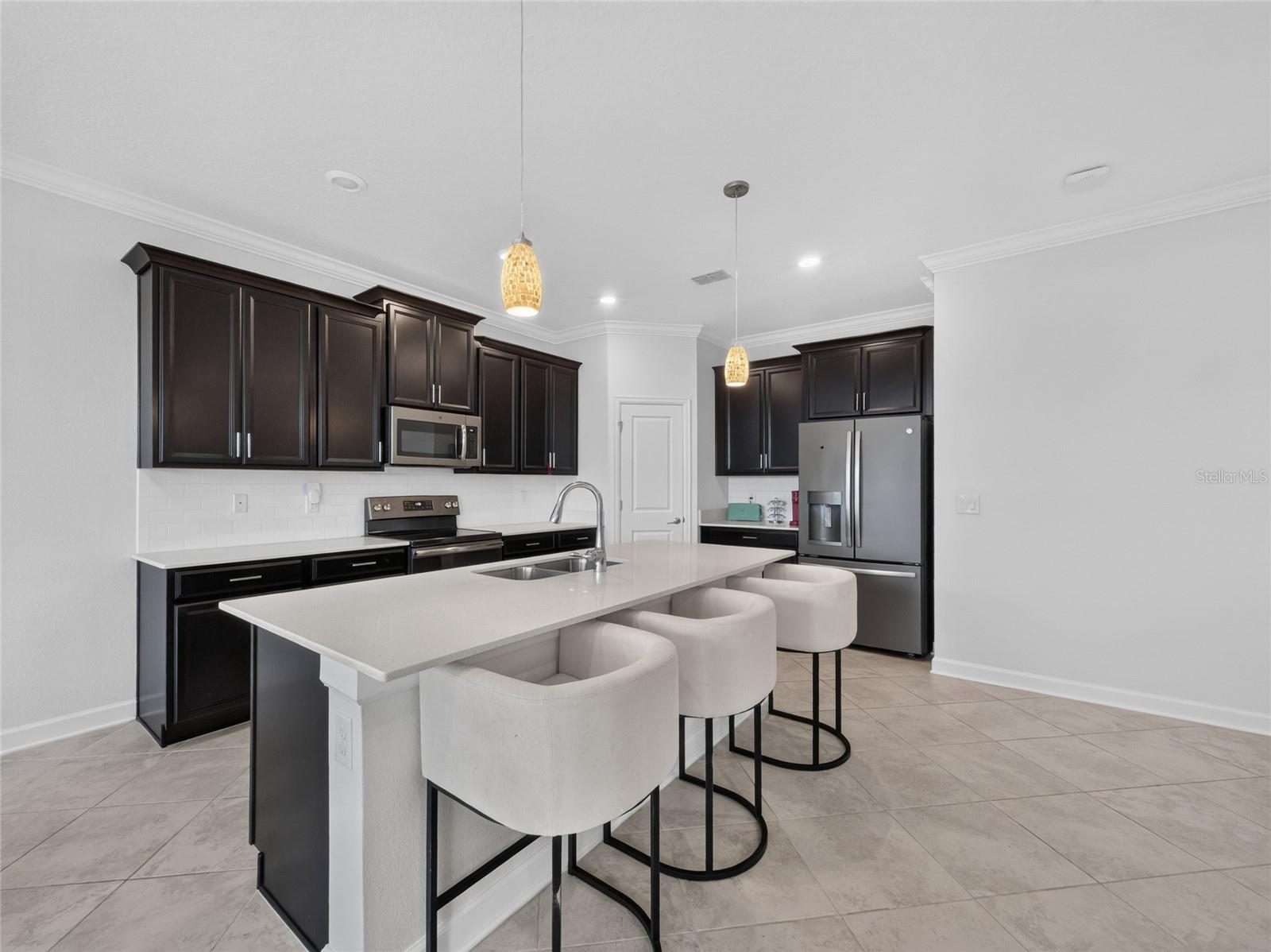 8813 BETH PAGE LANE, Davenport, FL 33896
