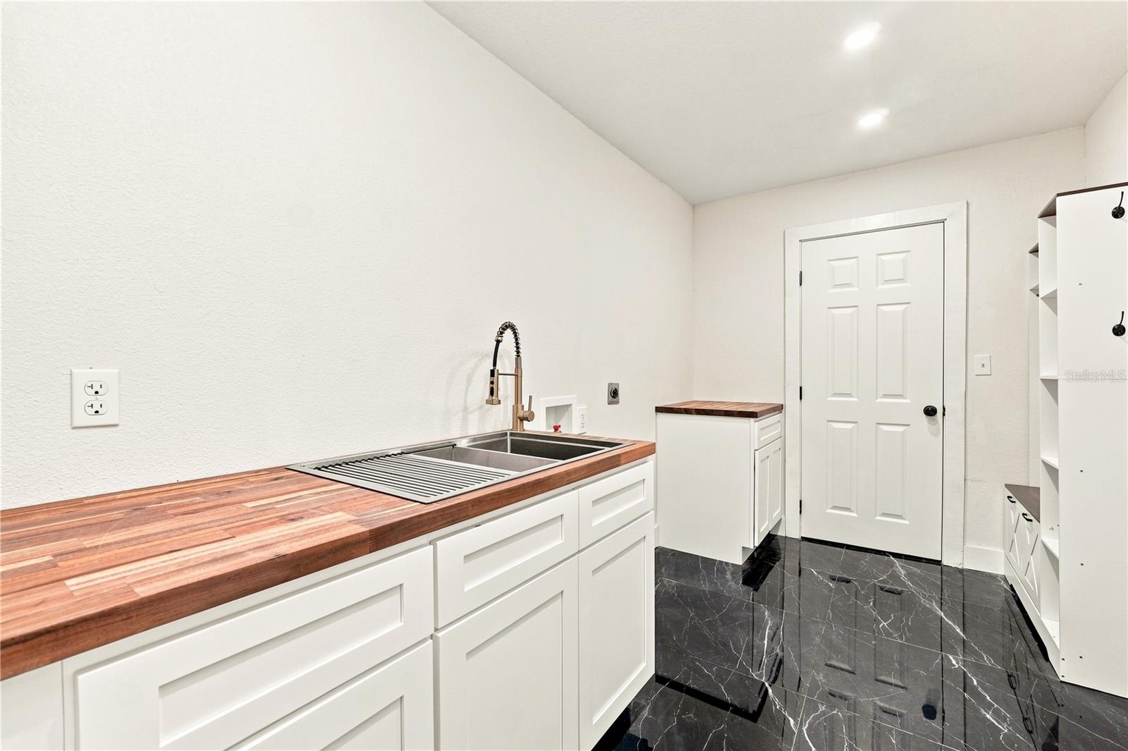 724 MONMOUTH WAY, Winter Park, FL 32792
