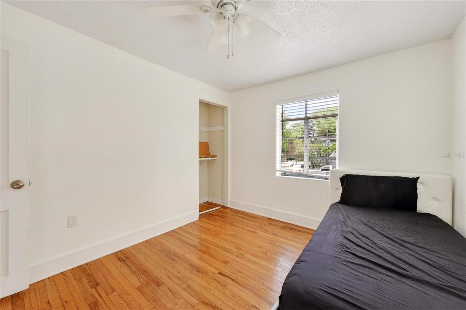 2nd floor-bedroom & closet (2)