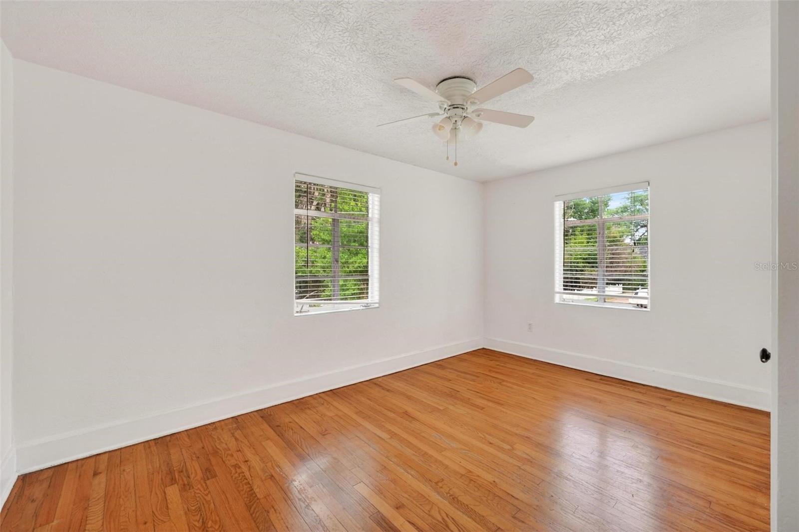 2nd floor-Bedroom (1)
